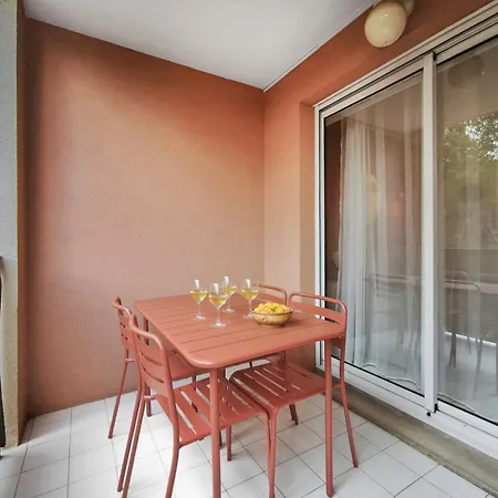 Pomme De Pin - Piscine, Tennis Et Parking アパート *