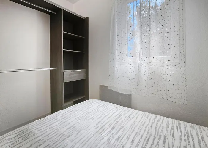 Pomme De Pin - Piscine, Tennis Et Parking アパート Saint-Raphaël