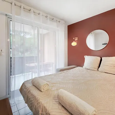 Apartamento Pomme De Pin - Piscine, Tennis Et Parking *