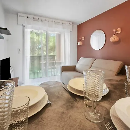 Apartamento Pomme De Pin - Piscine, Tennis Et Parking *