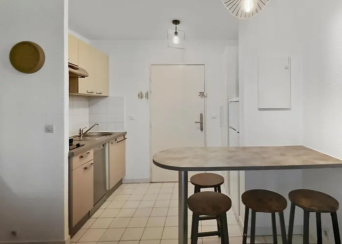 Pomme De Pin - Piscine, Tennis Et Parking * Saint-Raphaël