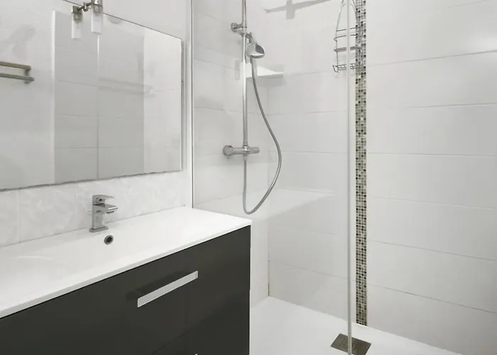 Pomme De Pin - Piscine, Tennis Et Parking Apartamento *