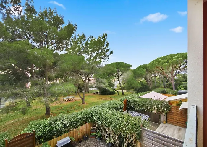 Pomme De Pin - Piscine, Tennis Et Parking * Saint-Raphaël